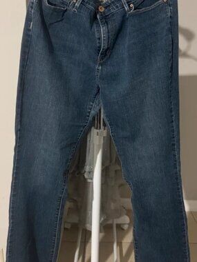 Signature by Levi Strauss Modern Boot Cut Jeans Women's 16L (R-035)